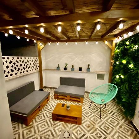 شقة Precioso Atico Con Terraza En El Centro De Madrid Amazing Penthouse In Madrid Center المظهر الخارجي الصورة