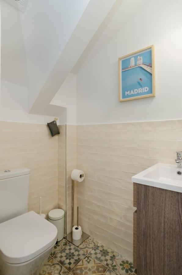 شقة Precioso Atico Con Terraza En El Centro De Madrid Amazing Penthouse In Madrid Center المظهر الخارجي الصورة